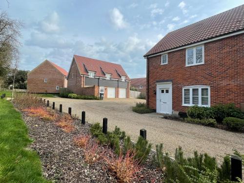 Leiston House | Coastal Escape Suffolk, Aldeburgh, Thorpness - Three Bed Home