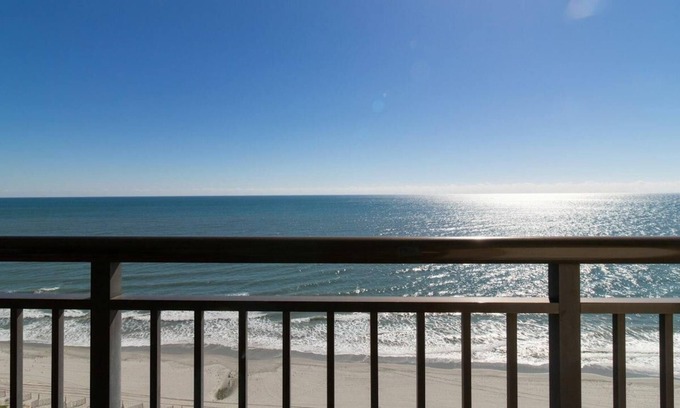 Myrtle Beach Resort | Coastal Gateway OF 3 BR Condo 15th Floor