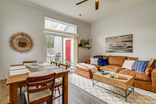 Wilmington House | Coastal Gem 3 half Mi from Wrightsville Shoreline