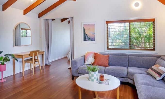 Mermaid Waters Apartment | Coastal Gem with Indoor Skateramp