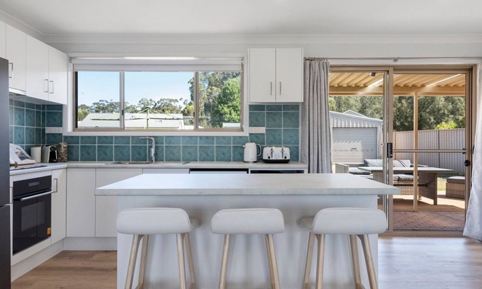 Lake Conjola House | Coastal Gem your great family holiday home