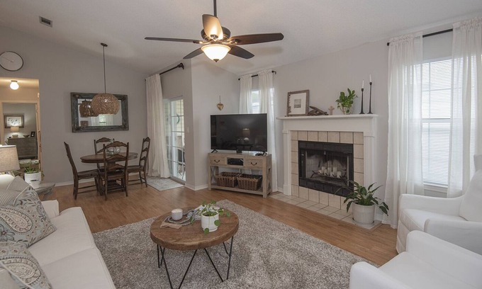 Northeast Pensacola Cottage | Coastal living
