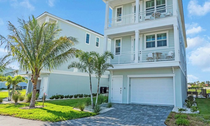 Cortez House | Coastal Luxe Villa! Tranquil 3-Story Retreat with Bay Views near Anna Maria Isl