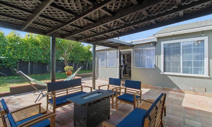 Westside Costa Mesa House | Coastal Magic Retreat