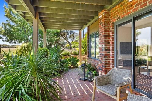 Ventnor House | Coastal meets Country at this Ventnor Beach Escape