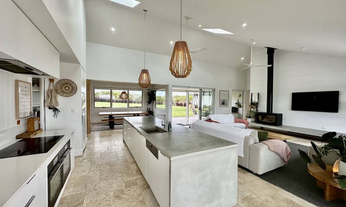 Inverloch House | Coastal Retreat - POOL, SPA & FIRE. Nature boardwalk, creek & inlet. 5 bedroom.