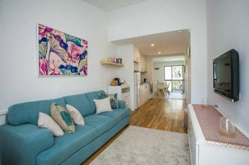 Scarborough Apartment | Coastal Salty Kiss Sleeps 4!