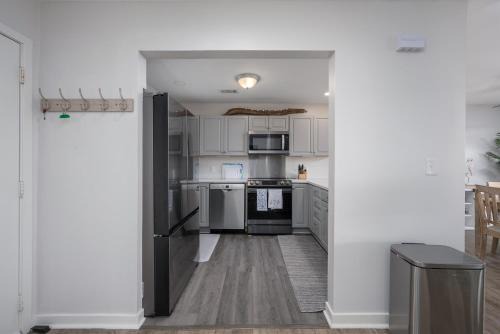 Beachwalk House | Coastal Villa Retreat on Harbor Island - 2BR-2BA - Sleeps 6