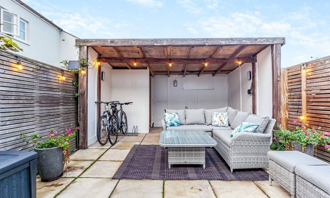 East Preston House | Coastguard Cottage - Angmering on Sea