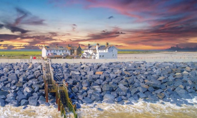 Camber House | Coastguards Lookout