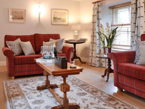 Ripley House | Cobblers Cottage