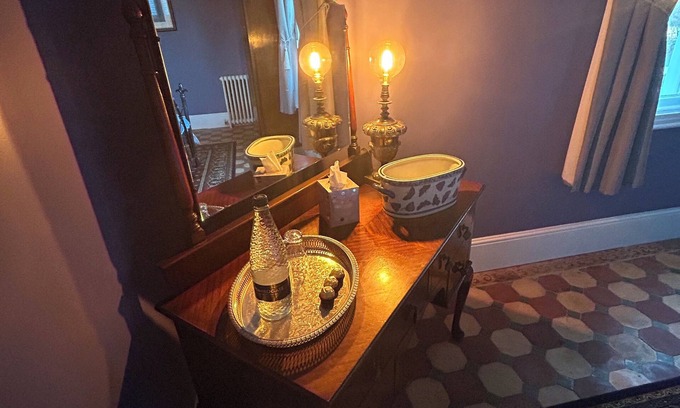 Sandy Apartment | Cockayne Hatley Hall, a country house situated near to historic Cambridge