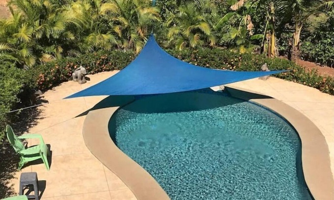 Junquillal House | Coco Loco Azul ❤️🌴🐬🐠Pool, Bikes 6 min walk to beach