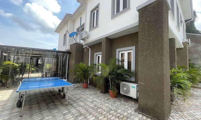 Gwarinpa Estate Apartment | Coco Luxury Apartment