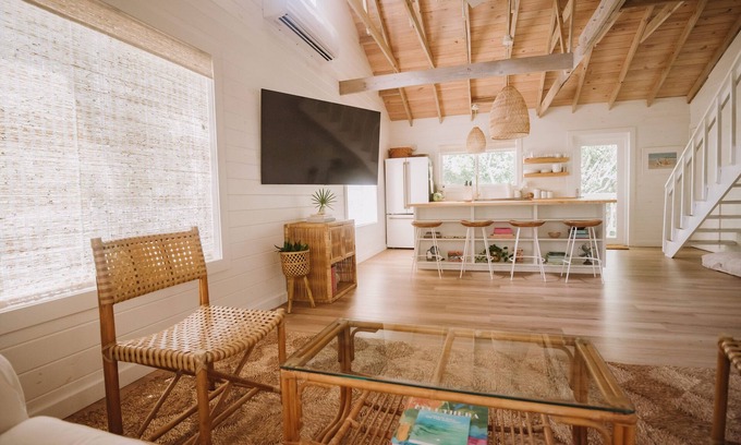 Gregory Town Cottage | Cocomo Cottage - Boutique Retreat at Surfer's Beach