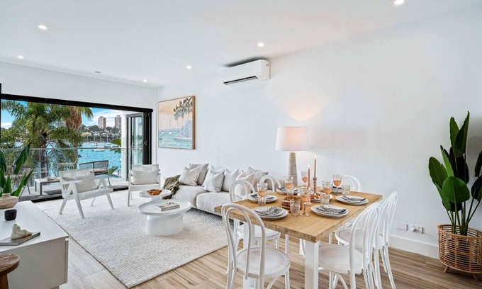 Elizabeth Bay Apartment | Coconut Apartment at Palm View Collective