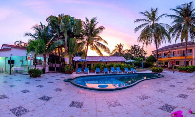 Nanai Road Hotel | Coconut Resort Hotel