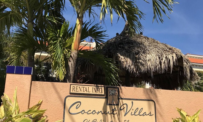 Redington Shores Villa | Coconut Villas 2 BR 2BATH # 3 🌊🌞 SMOKE and PET FREE