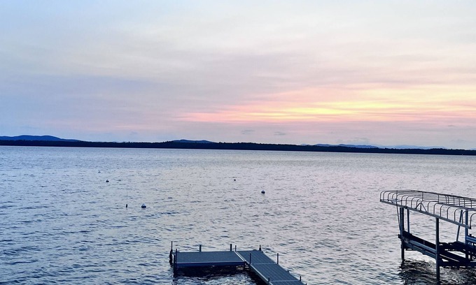 South Casco Cottage | Coffee bar, kayak, snacks, lake access, minutes to portland airport
