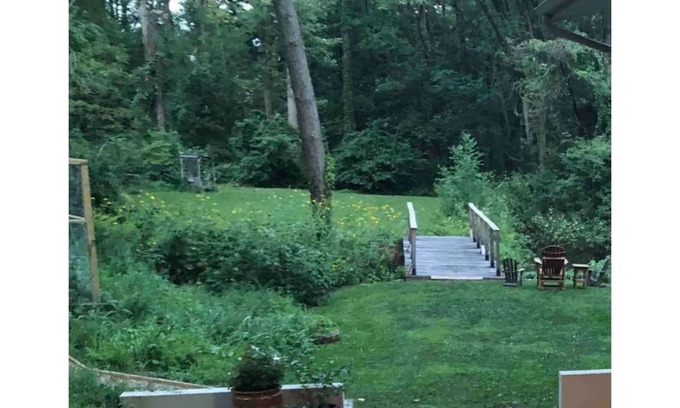 Chesterton Cottage | Coffee Creek Retreat