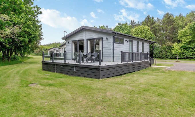 Earls Colne Ski Chalet | Coggeshall Lodge Pet
