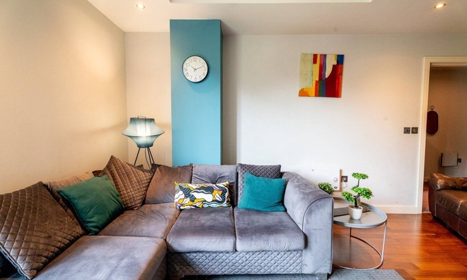 Splott Apartment | Cohost Partners | Charming 1BR Near Cardiff Centre