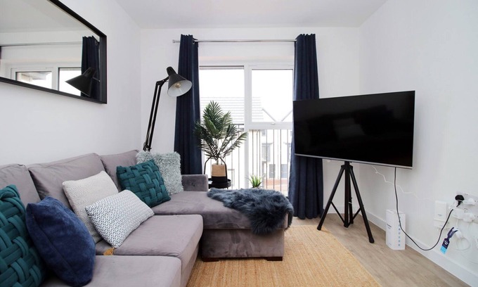 Whitchurch Apartment | Cohost Partners Stylish 2BR Retreat Free Parking