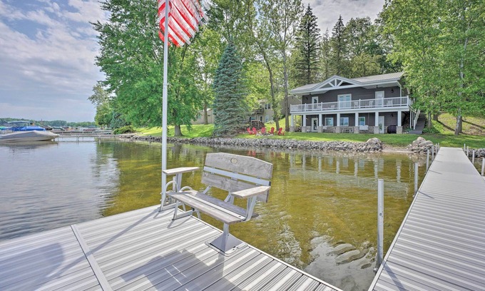 Coldwater Cottage | Coldwater Family Retreat w/Boat Dock & Grill!