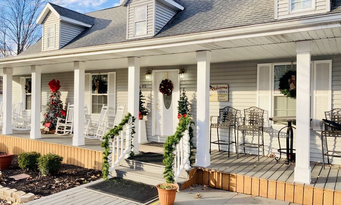 Coldwater House | Coldwater Lake - Perfect for Large Gatherings