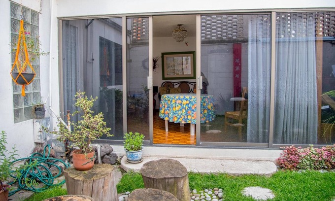 Benito Juarez Bed & Breakfast | Colibrí B&B
