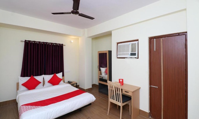 Danapur Hotel | Collection O 74428 Hotel Pranjal Inn Bailey Rd