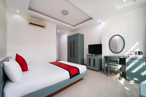 Phu My Hung Hotel | Collection O Cozy 5 Hotel - Near SECC