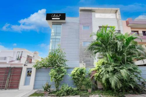 Noida Hotel | Collection O Sector 51 Noida