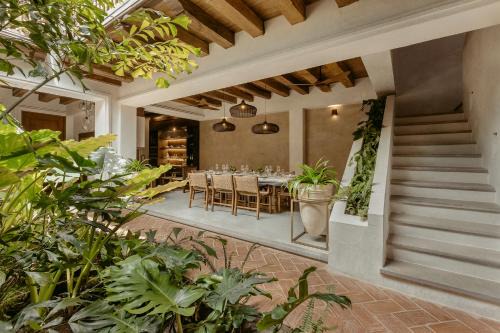 Cartagena Walled City Villa | colonial luxury house in cartagena