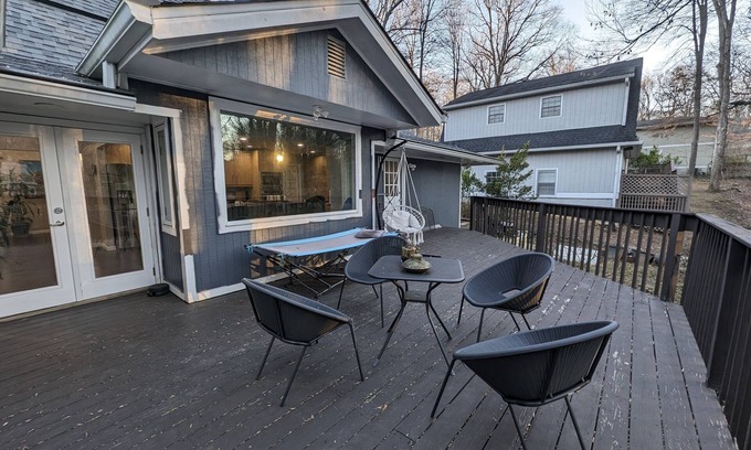Marietta Bed & Breakfast | Colony Suite