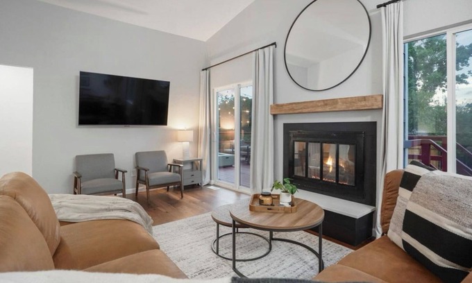 Walnut Grove House | Colorado Retreat