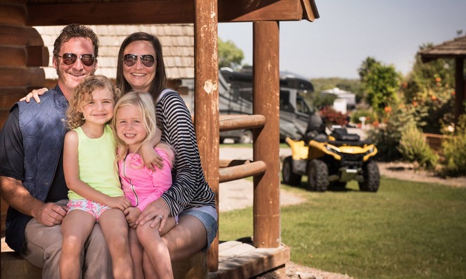 Ehrenberg Cabin | Colorado River Rustic Cabin Rental Sleeps 6