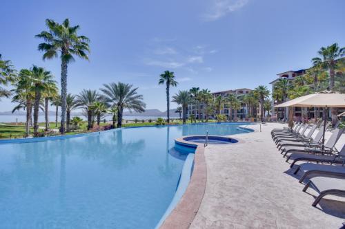 La Paz Apartment | Colorful Paraiso del Mar Resort Condo with Patio!