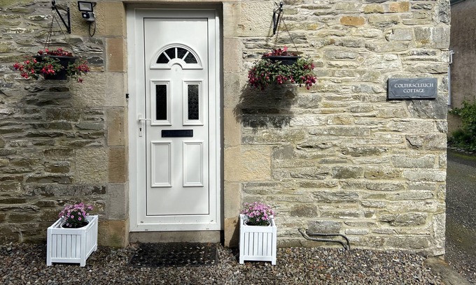 Hawick Cottage | Colterscleuch Cottage - self catering two bedroom cottage