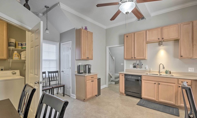 Columbia Cottage | Columbia Home w/Spacious Yard < 2 Mi to Dtwn