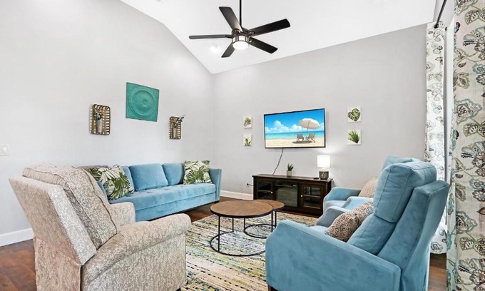 Canyon Lake House | Comal Cottage
