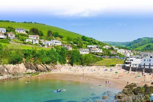 Combe Martin Apartment | Combe Martin ! By the Water ! WiFi !