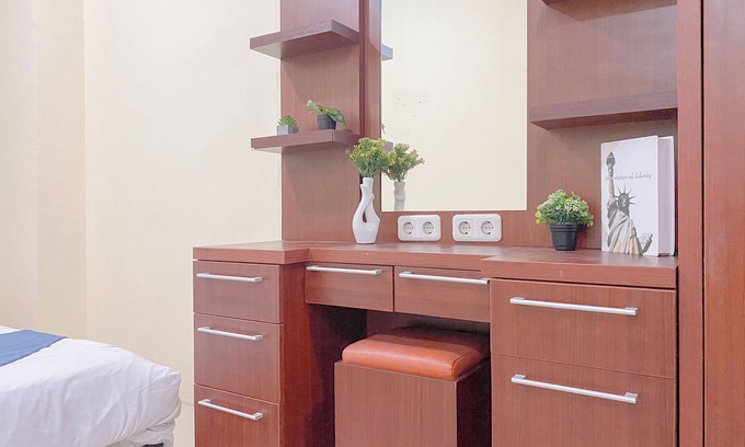 Rawasari Apartment | Combined 1Br With Extra Room Apartment At Green Pramuka City