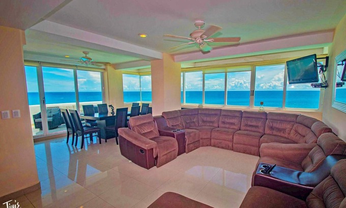 Zona Hotelera Hotel | Combo #31234-Tim’s Ocean Condos– Beachfront Entire Penthouse Level 16br/13.5bth!