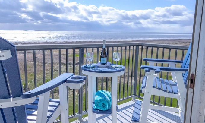 Galveston Condo | Come and enjoy our Galveston Island HideAway