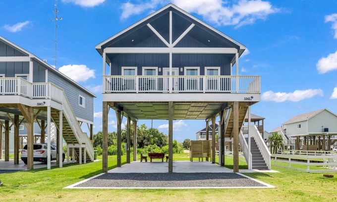 Port Bolivar Villa | Come down to the quiet side of Crystal Beach ποΈ