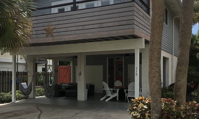 Englewood House | Come enjoy an unforgettable family vacation on Manasota Key