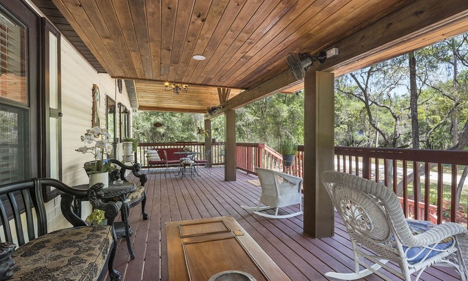 Old Town House | Come experience the tranquility of the beautiful Suwannee River.