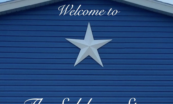 Cody House | Come relax at the Salsbury Star!
