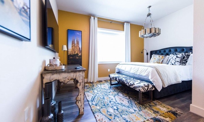 Kessler Hotel | Comfort, 1 Queen Bed (Barcelona)